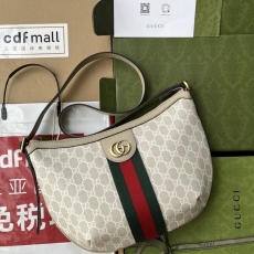 Gucci Hobo Bags